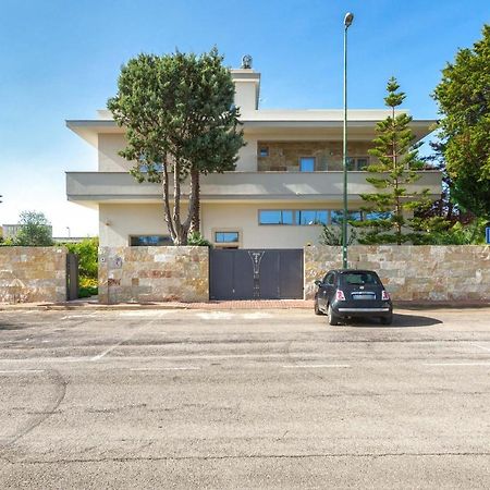B&B Le Radici Del Salento Luxury Rooms San Pancrazio Salentino Exteriör bild