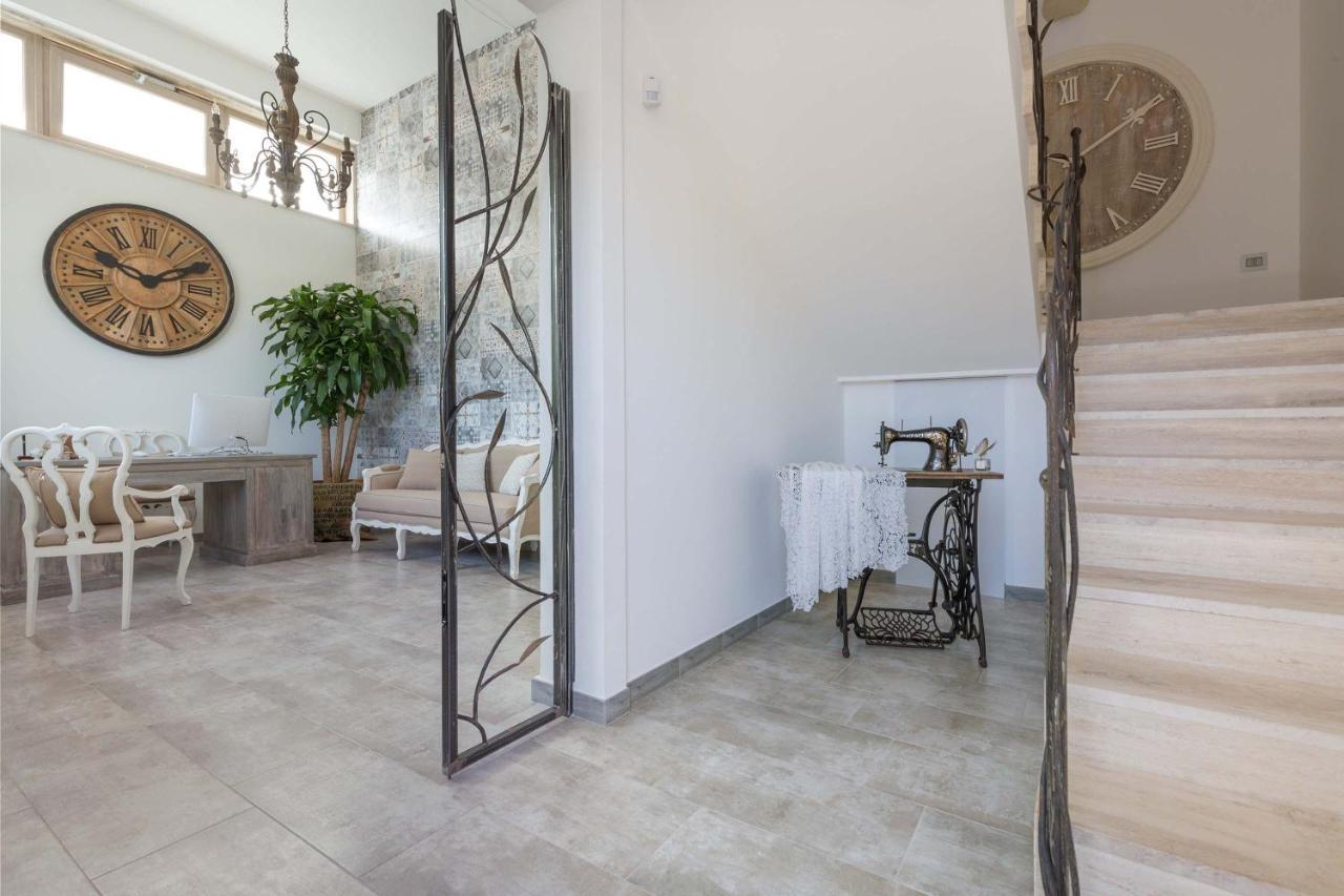 B&B Le Radici Del Salento Luxury Rooms San Pancrazio Salentino Exteriör bild