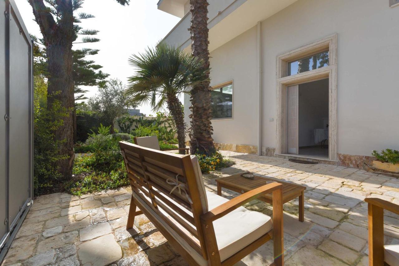 B&B Le Radici Del Salento Luxury Rooms San Pancrazio Salentino Exteriör bild