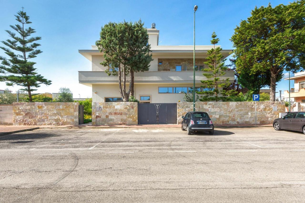 B&B Le Radici Del Salento Luxury Rooms San Pancrazio Salentino Exteriör bild