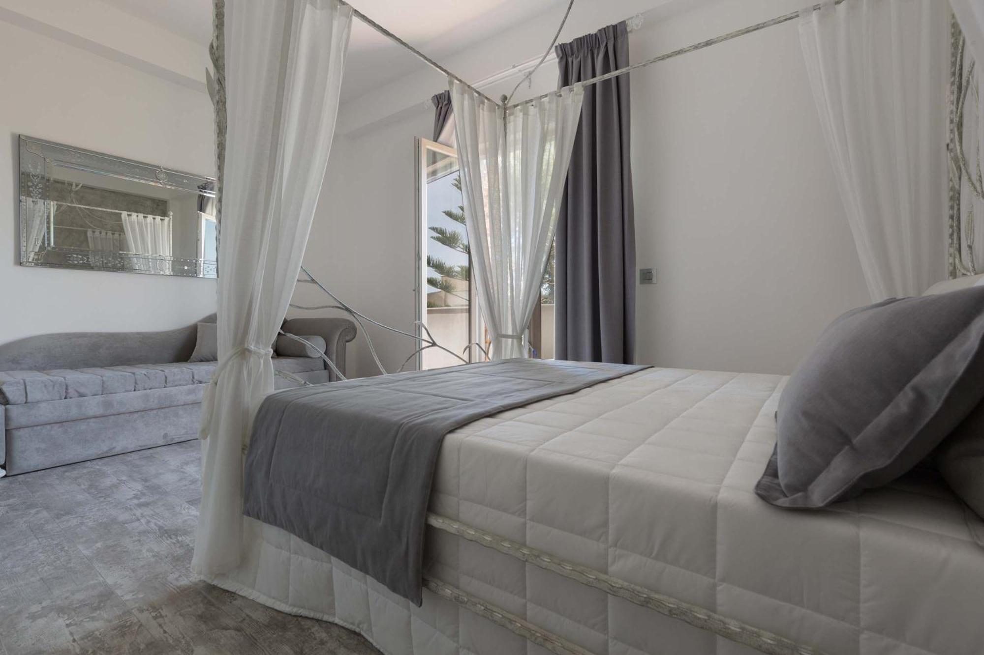 B&B Le Radici Del Salento Luxury Rooms San Pancrazio Salentino Rum bild